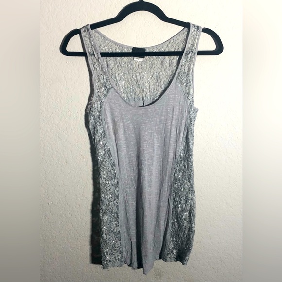 Daytrip Tops - Daytrip Gray Lace With Silver Sequin Tank Top -Size M-EUC